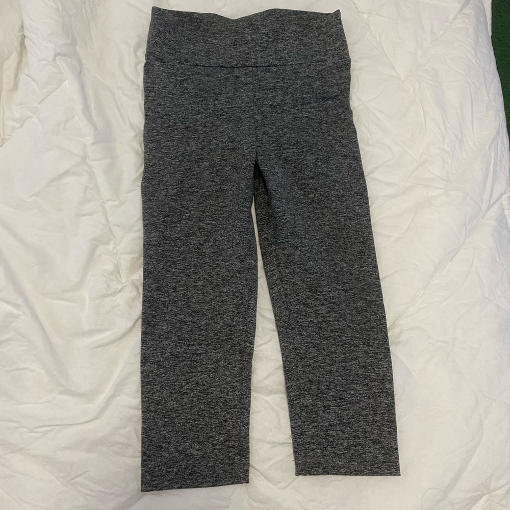 Celestial Bodiez Booty Scrunch Crop Leggings